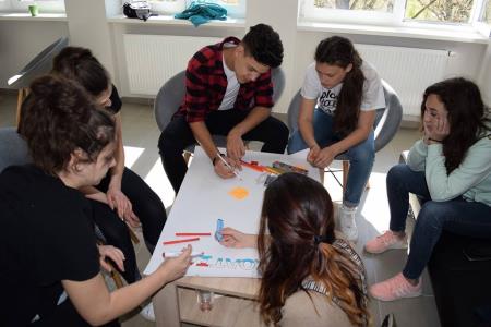 V Peterlougu so bili mladi udeleženci projekta iz programa ERASMUS + 1